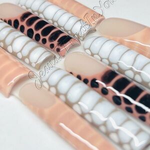 Stylish Nail Art Set with Black and White Patterns Press On Nails